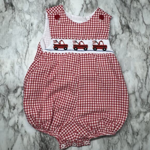 VTG Bow Peep Baby Boy 6 Mo Red White Fire Truck Smocked Cotton Bubble Fireman - Picture 2 of 6